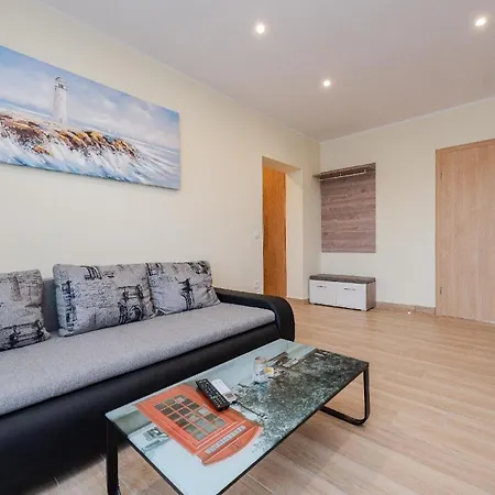 Apartamento Moderne Ferienwohnung Mit Pool, Whirlpool, Sauna, Klimaanlage Und Balkon Fur 5 Personen